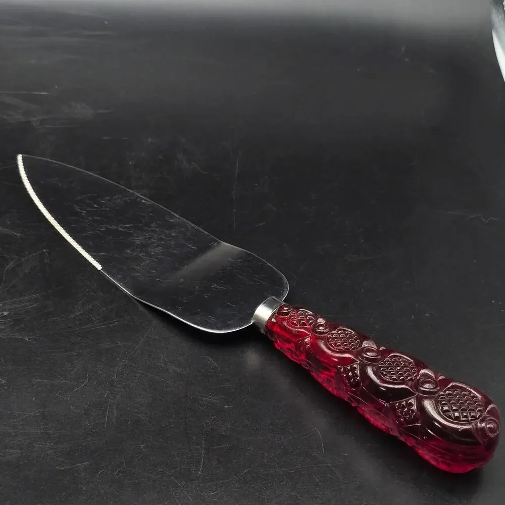 Avon Cape Code Pie Server Cake Knife by Regent Sheffield Red Gothic